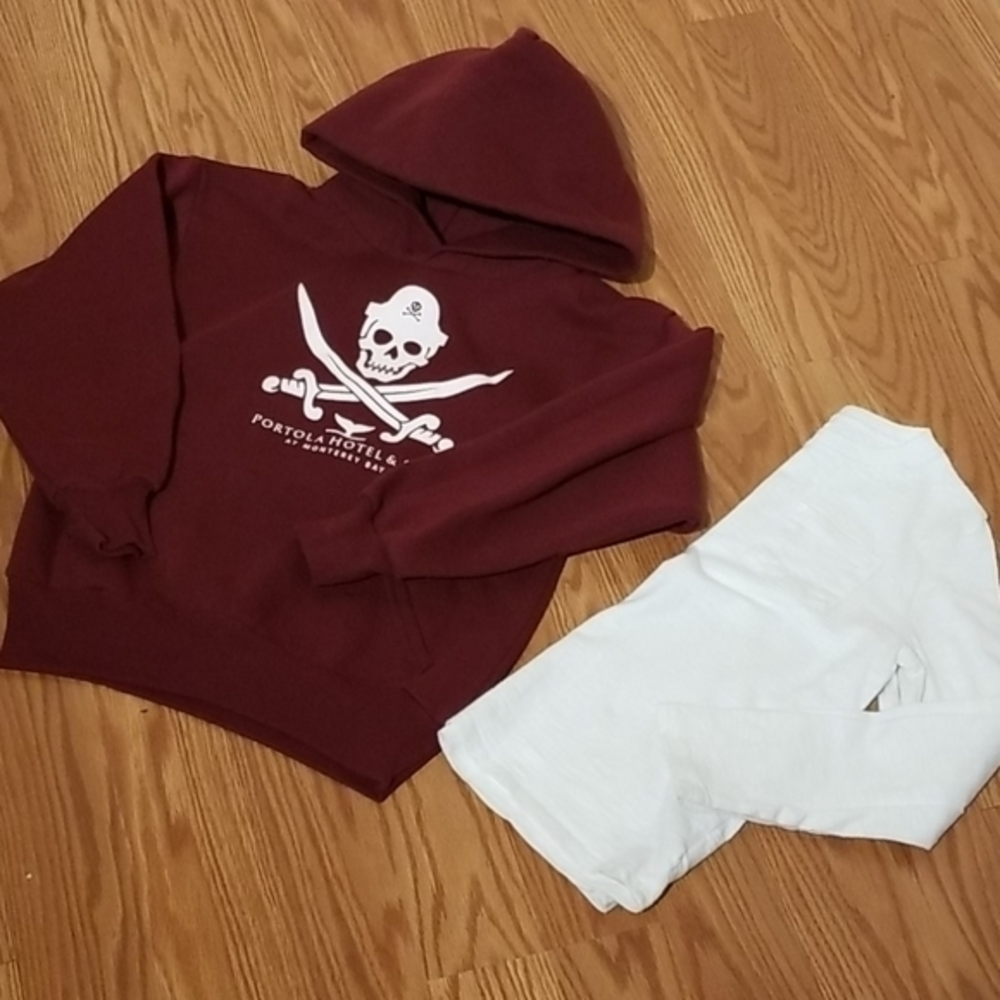 Monterey bay sweatshirt an white gap t small